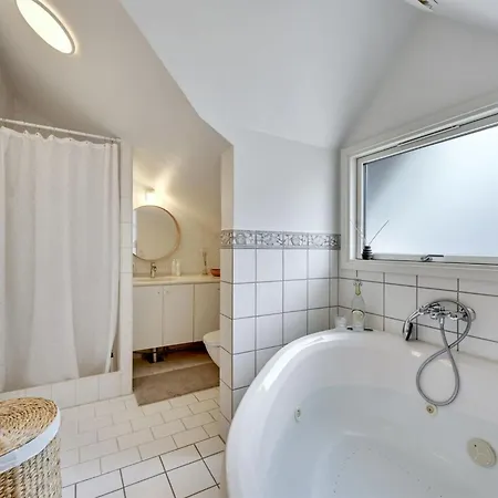 Sidse - 400m From The Sea By Interhome *